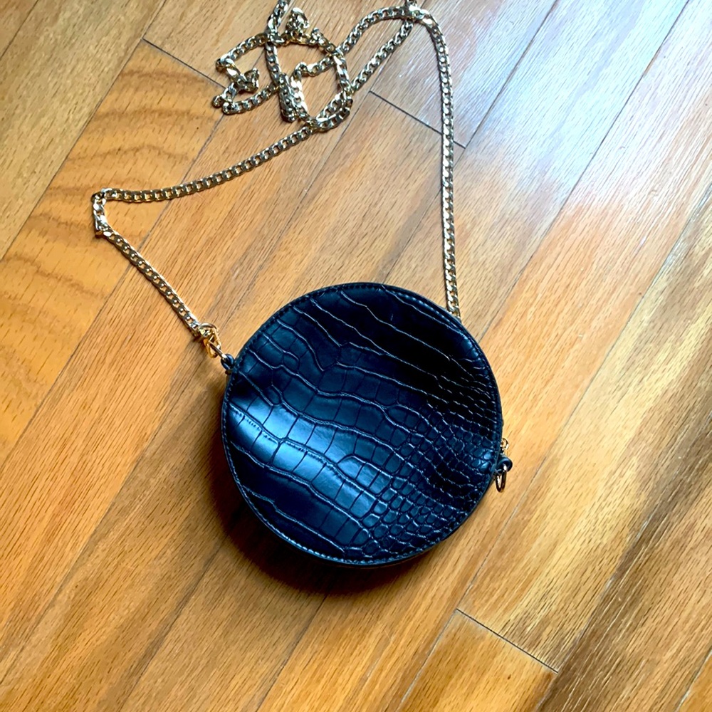 Vegan Croc Embossed Circle Bag